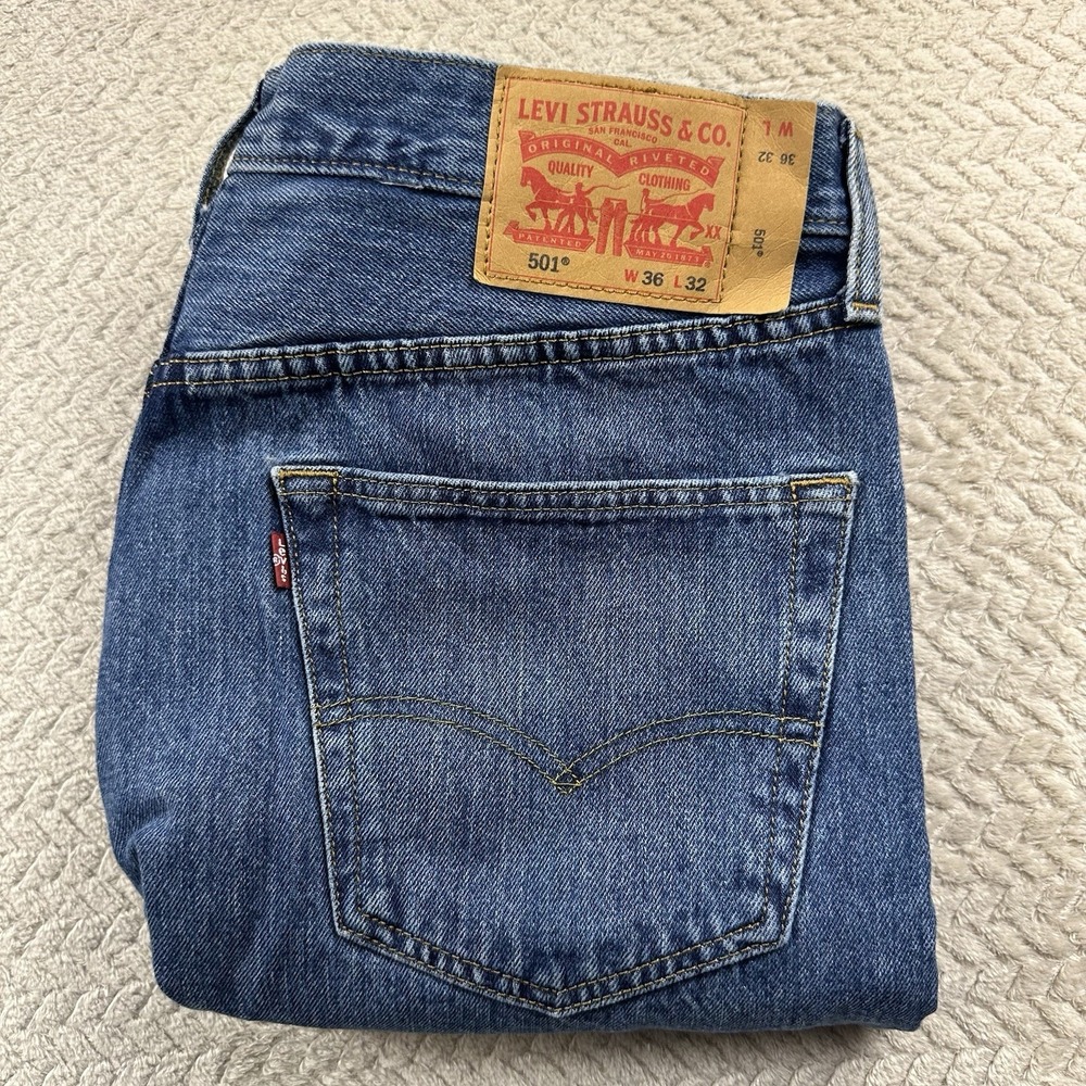 Levi's 501xx Men's Button Fly Jeans 36x32 Blue Denim Cowboy Modern Casual work - Picture 8 of 16
